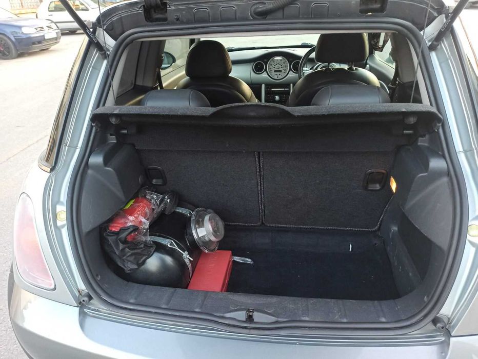 MINI COOPER 1,6, 2004 г.
116 К.С.