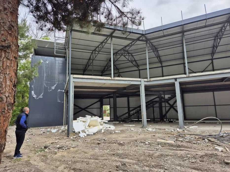 Сдаётся здание, Сергелийский район