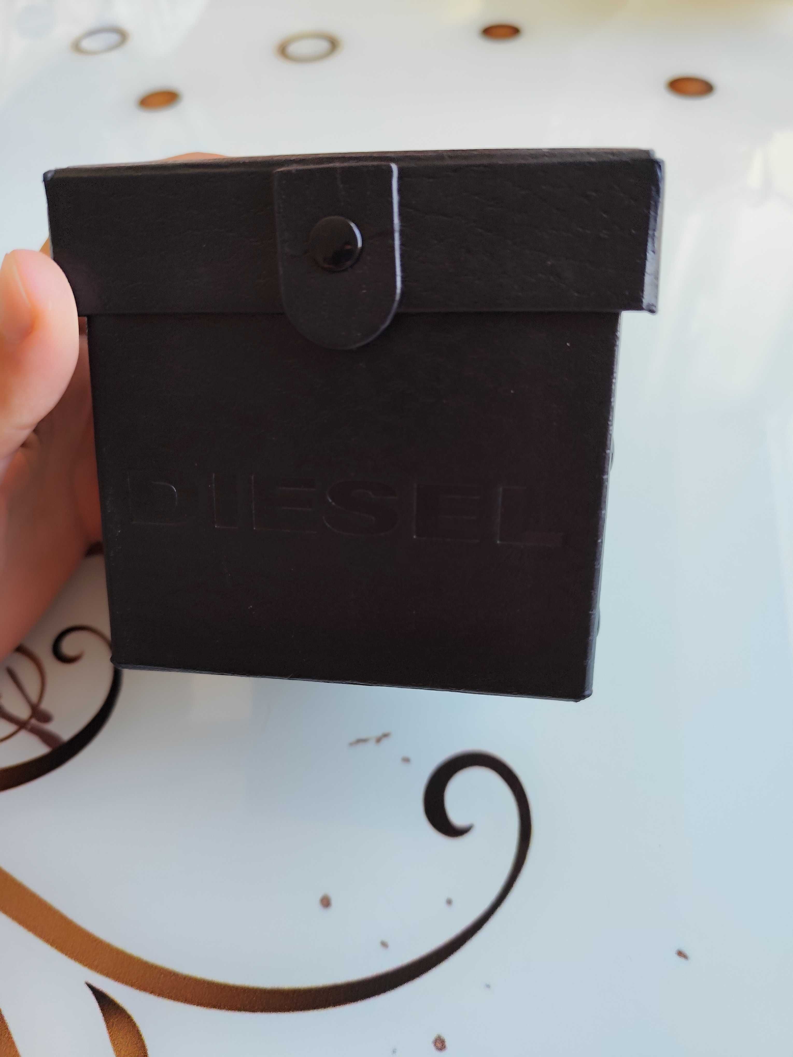 Оригинален мъжки часовник Diesel неразличим от нов!!!