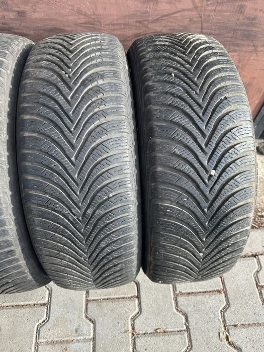 Cauciucuri iarna Michelin 205 60 16 6mm la 100 ron buc