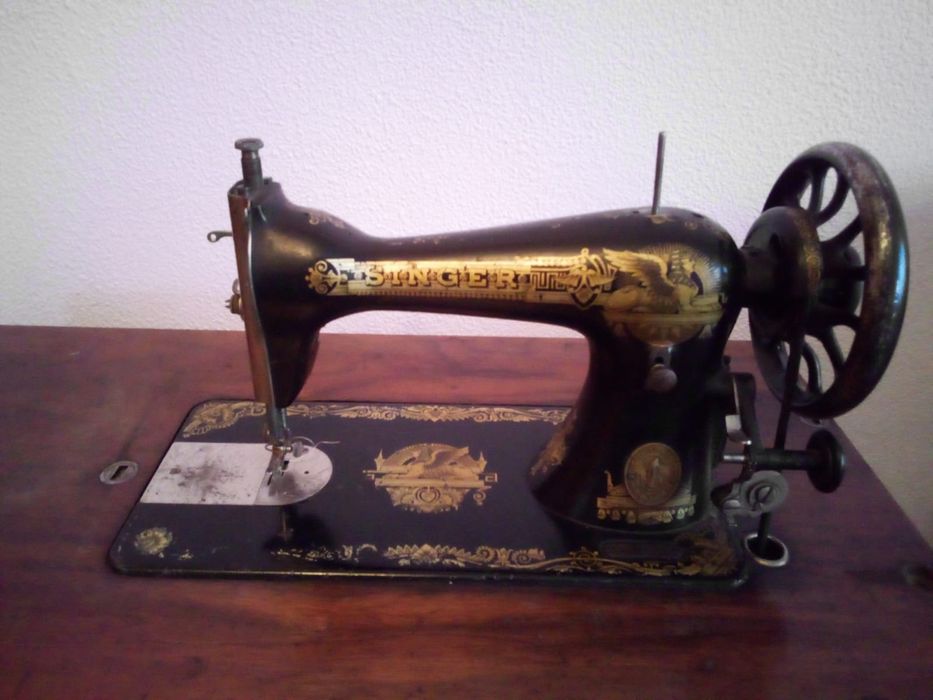 Masina cusut SINGER originala, fabricata in 1911 in Scotia