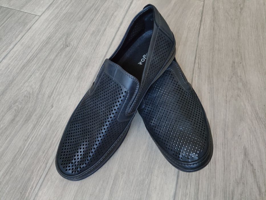 Продам туфли мужские р.43 ц 2500