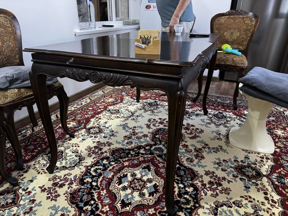 Стол антикварный , рококо