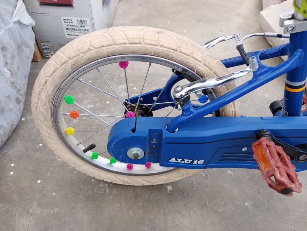 Bicicleta copii cadru aluminiu roti 16