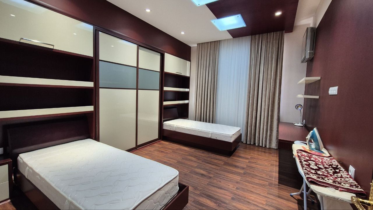 Квартира в аренду ГАБУС ул.Тарас Шевчен 4/5/9.160м²ко