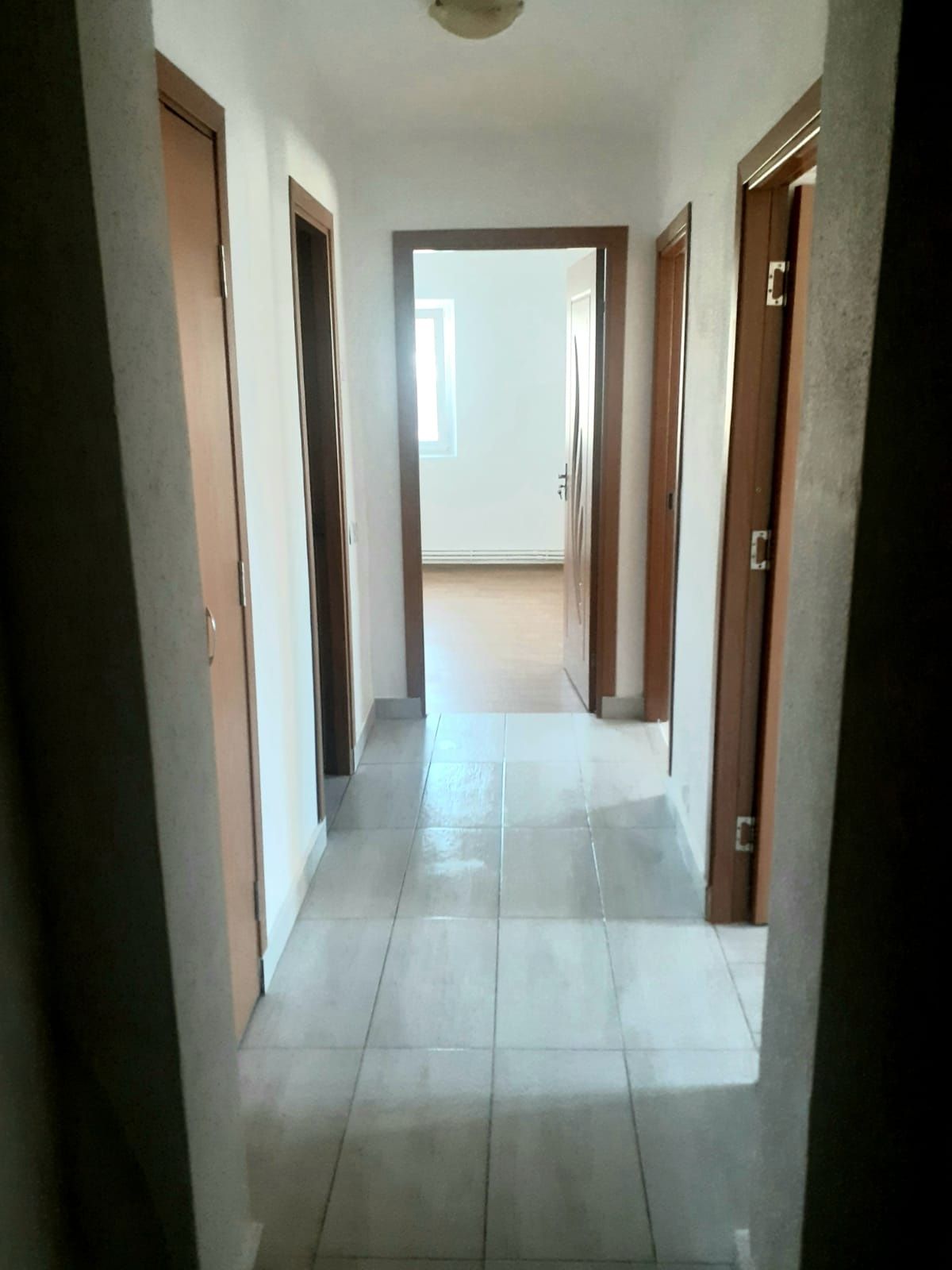 Inchiriez Apartament 2 camere