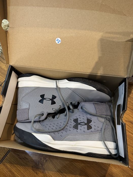 Under Armour 42 р.