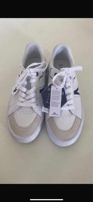 Продам белые кеды Lacoste