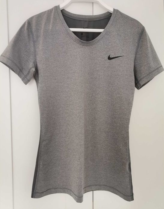 Nike - дамски спортни дрехи