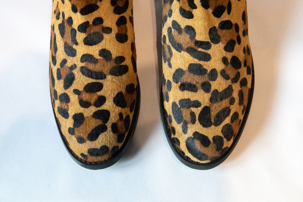 Botine Next din piele, animal print, cu par, marimea 38 wide