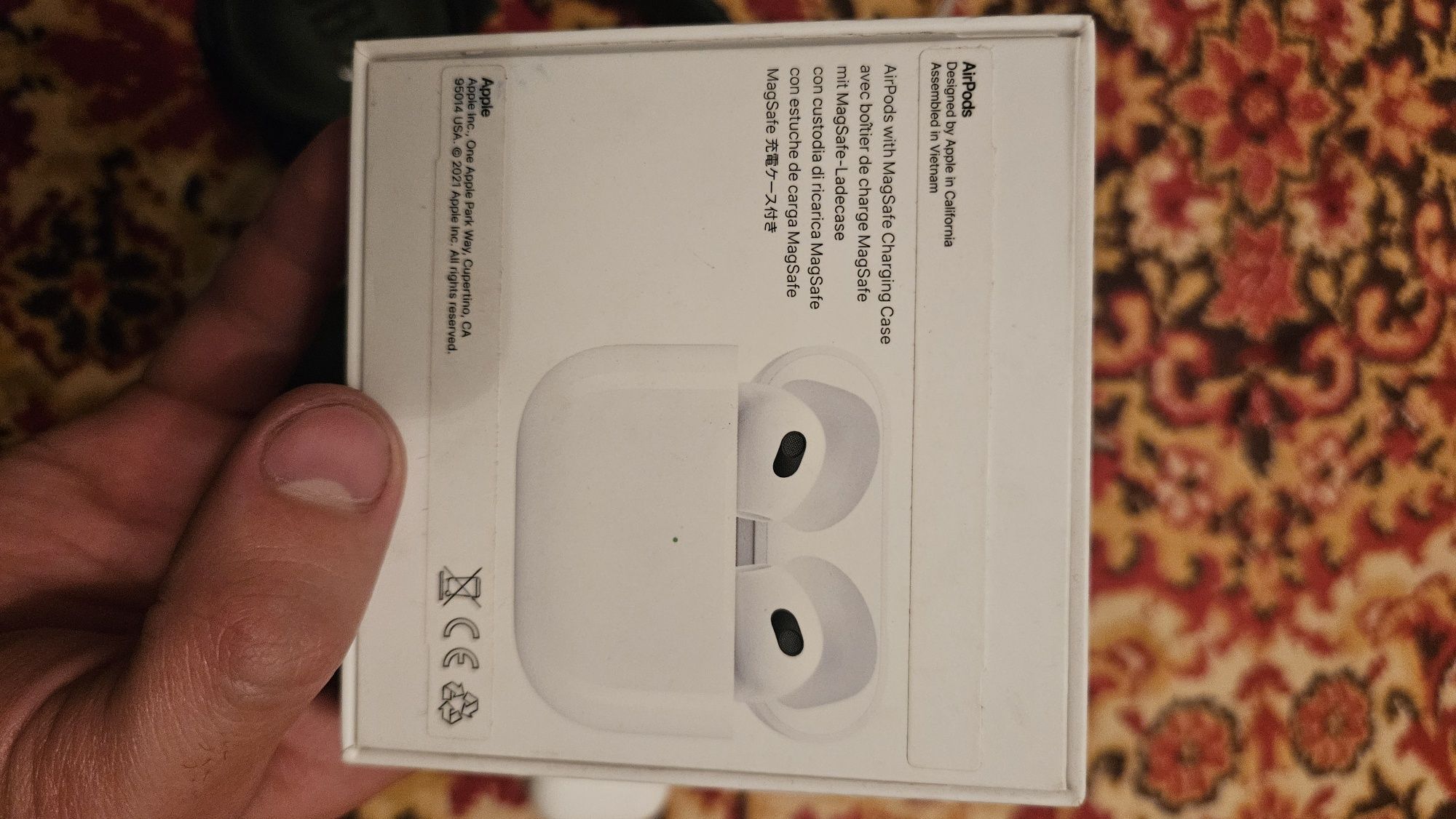 Airpods 3 + JBL в подарок