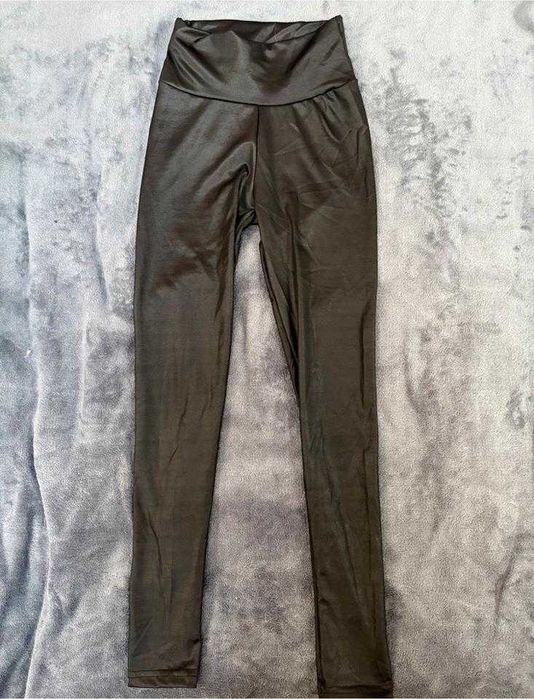 Colanți cu aspect de piele, talie înaltă