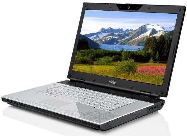 Laptop Fujitsu Amilo impecabil
