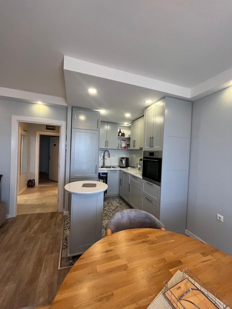 Продава се Тристаен апартамент в Свети Влас - 86 кв.м за 2000 €/кв.м - Снимка #3