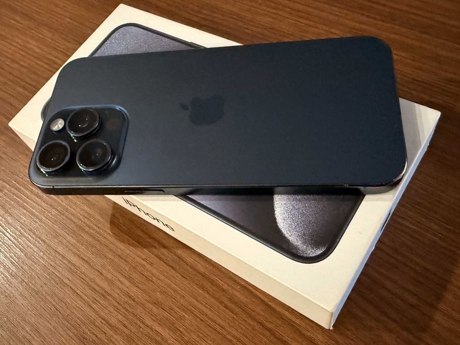 iPhone 15 Pro Max /Blue Titanium/512 GB/Като нов с Аксесоари