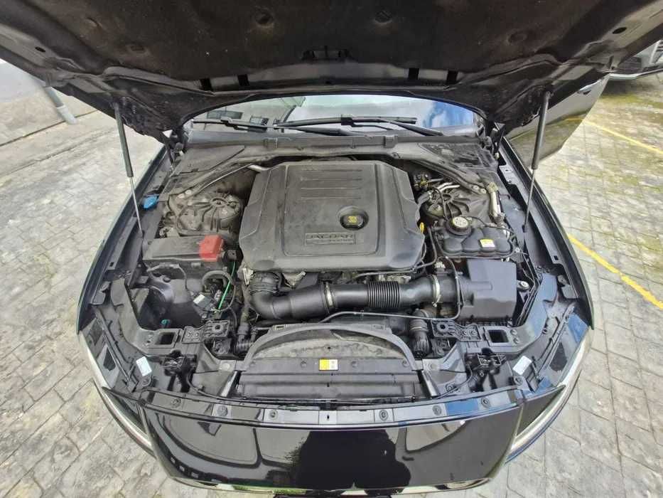 Jaguar XF 2.0D AWD | 2020 | Piele, LED, TVA Deductibil