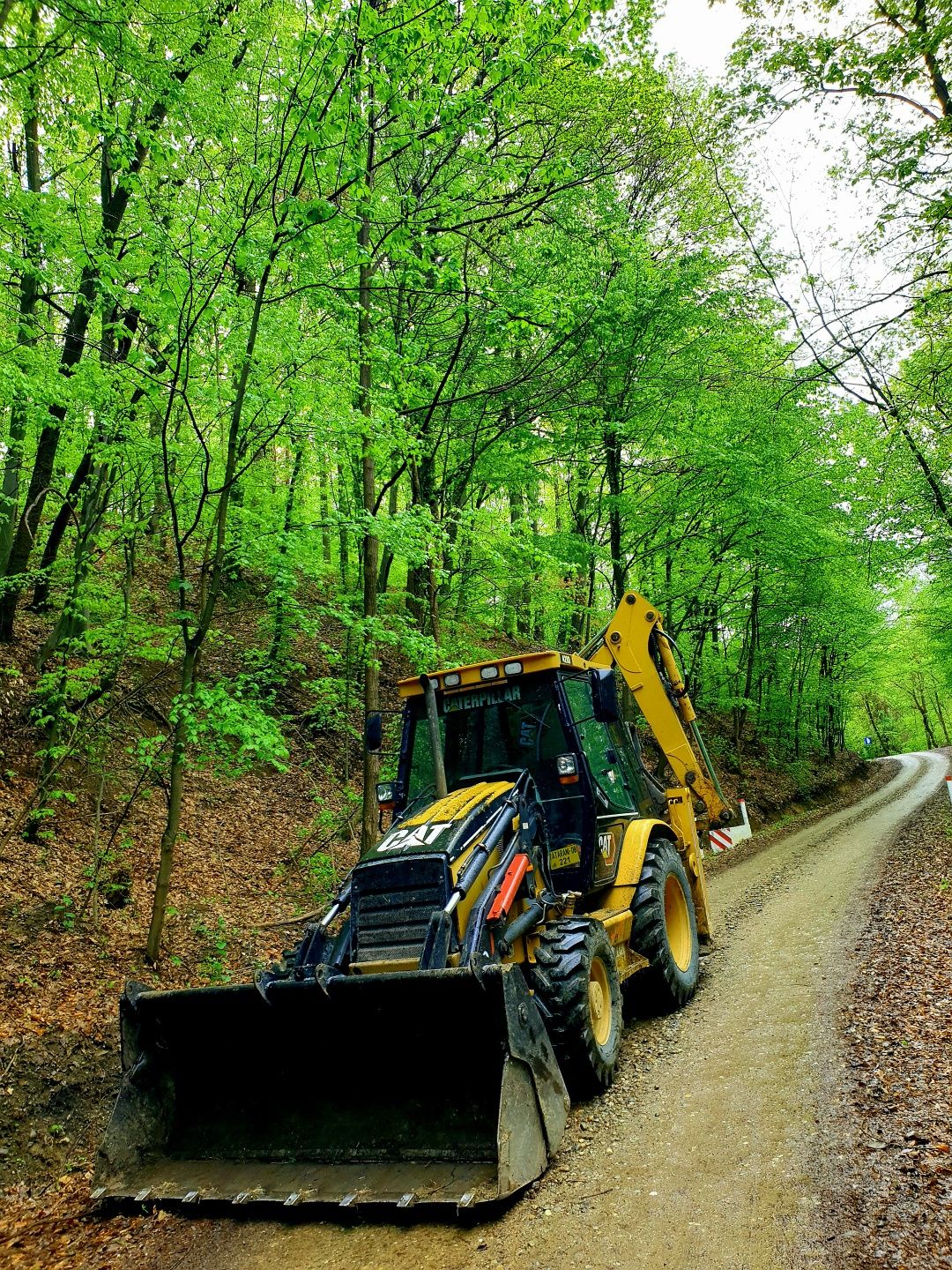 Inchiriez buldoexcavator