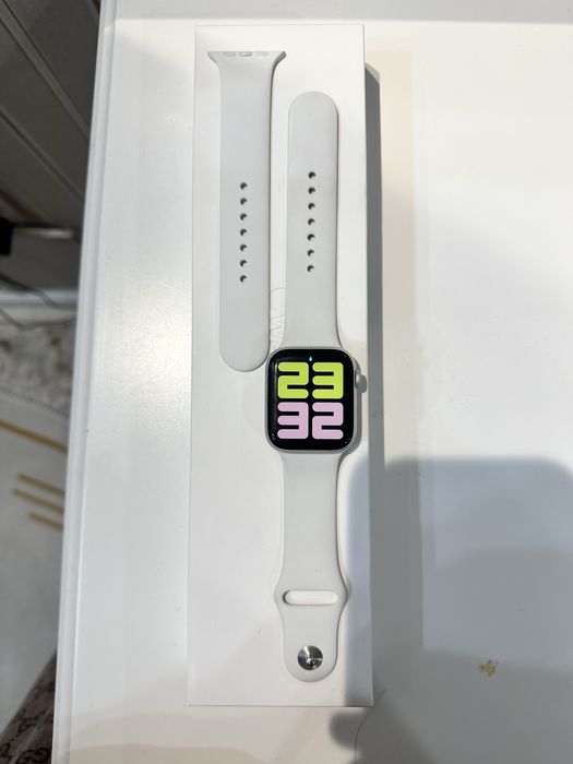 Apple watch series 6, 44m
