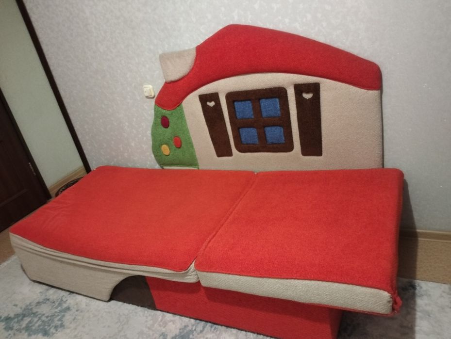 Детская кровать.