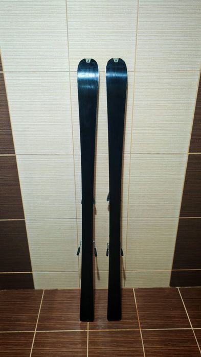 Schiuri atomic 162 cm -clapari ski