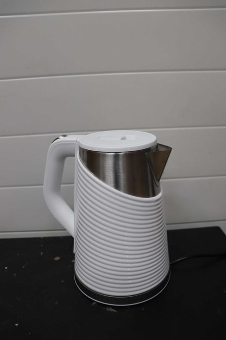 Електрическа кана за вода OLEGA 1.8L 1500W, неръждаема стомана без BPA