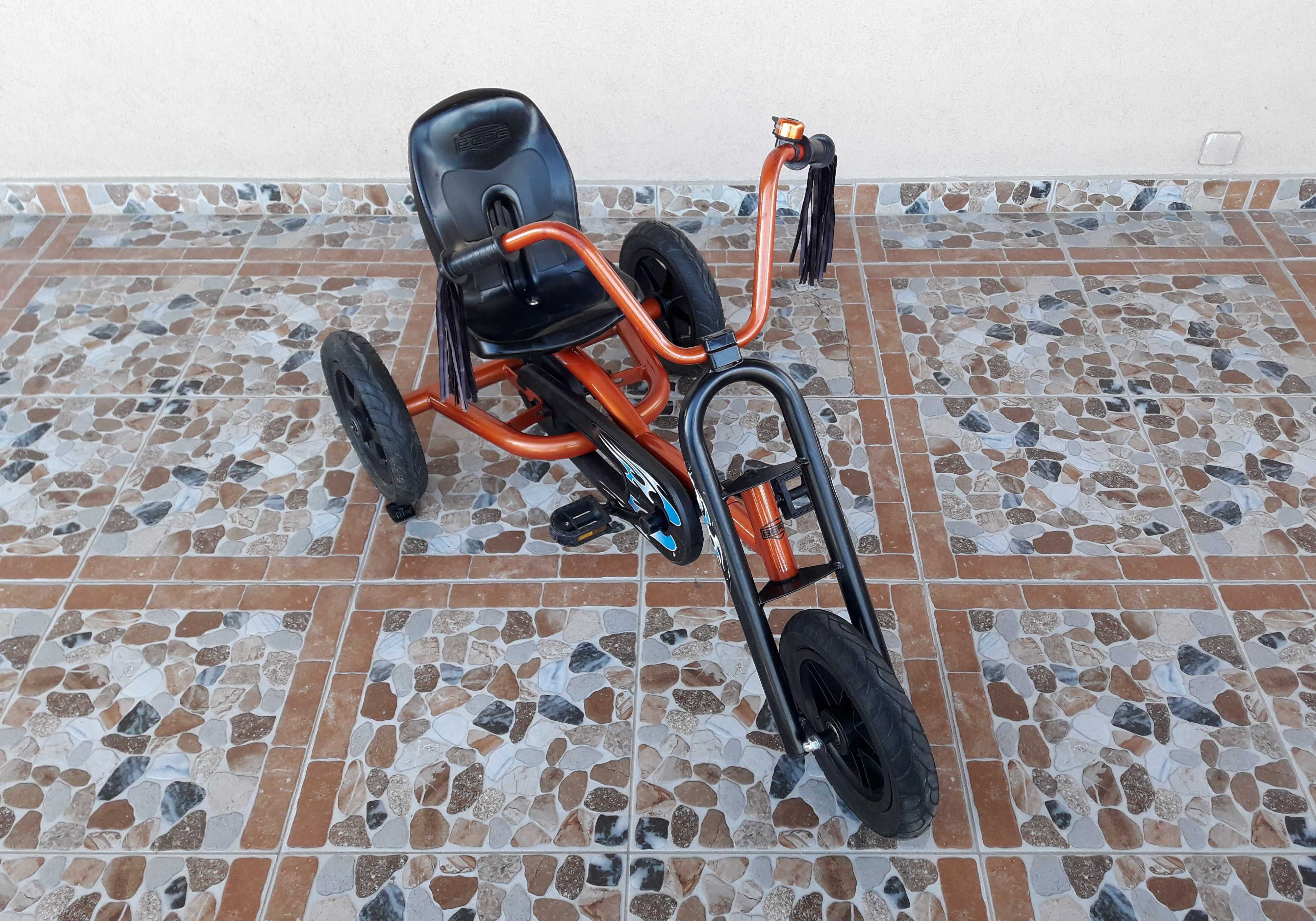 Cart (kart) cu pedale pentru copii BERG Choppy, 3 roți - maro