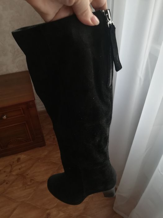 Продам сапоги замшевые