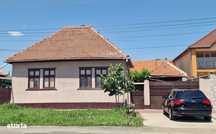 Casa de vânzare cu 4 camere în zonă rurală