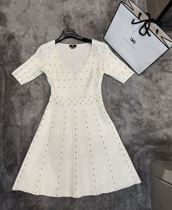 Луксозна рокля Elisabetta Franchi