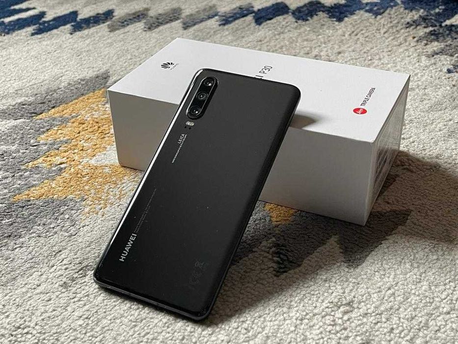 Huawei P30; Black