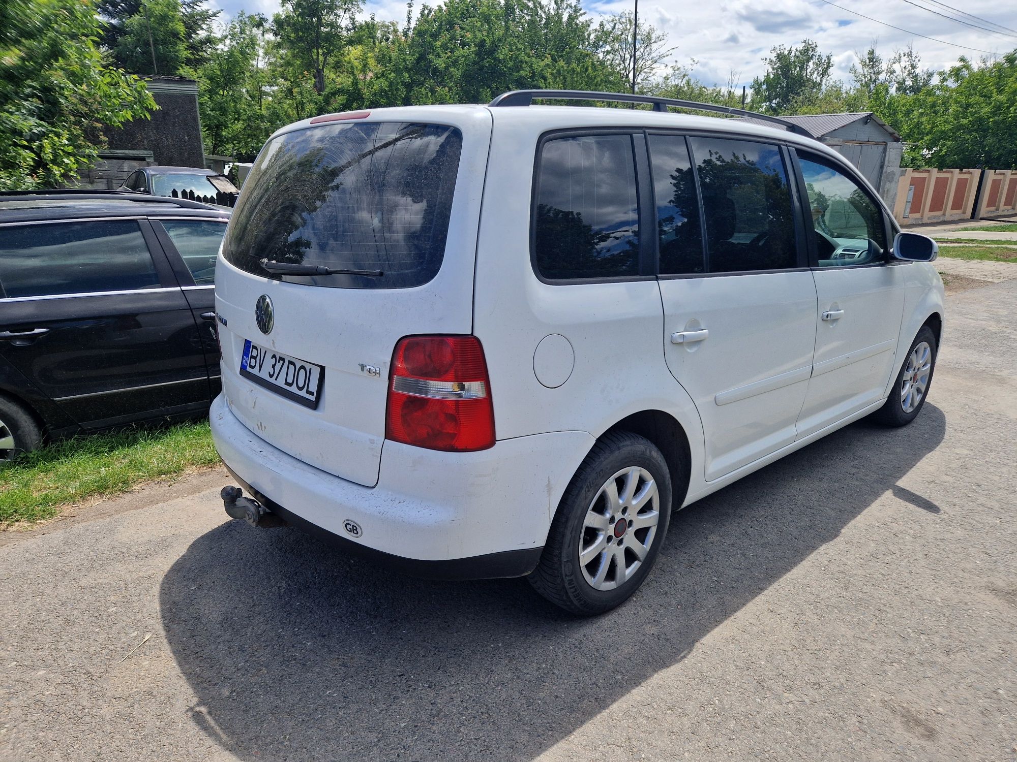 Dezmembrez touran 1.9 și 2.0 bkc  bmm