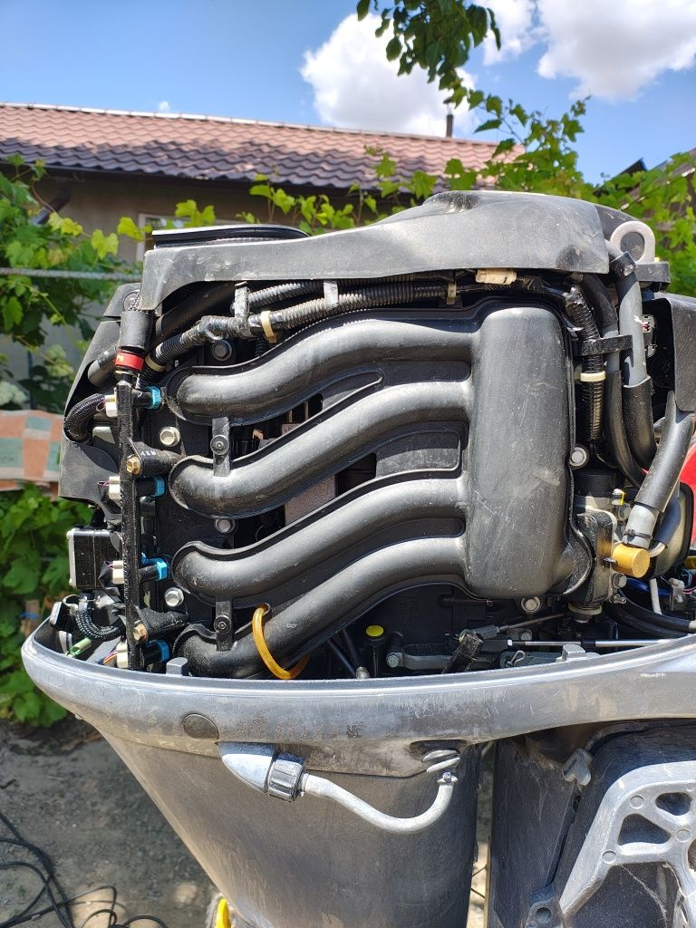 Vând corsar 630 cu motor Yamaha de 70 cp