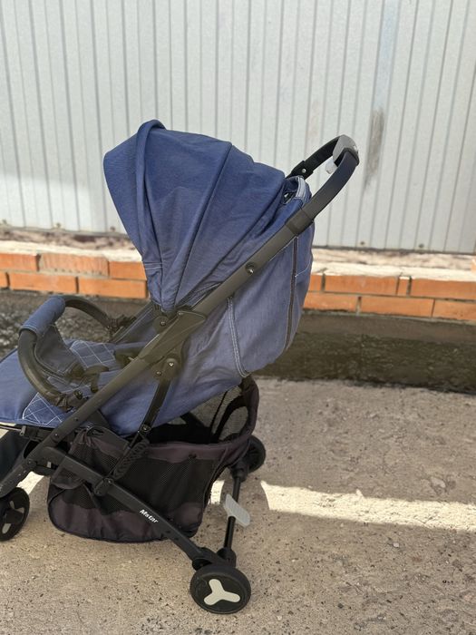 Прогулачная коляска Mstar