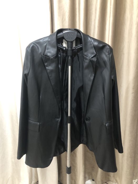 Женский Пиджак ( костюм)