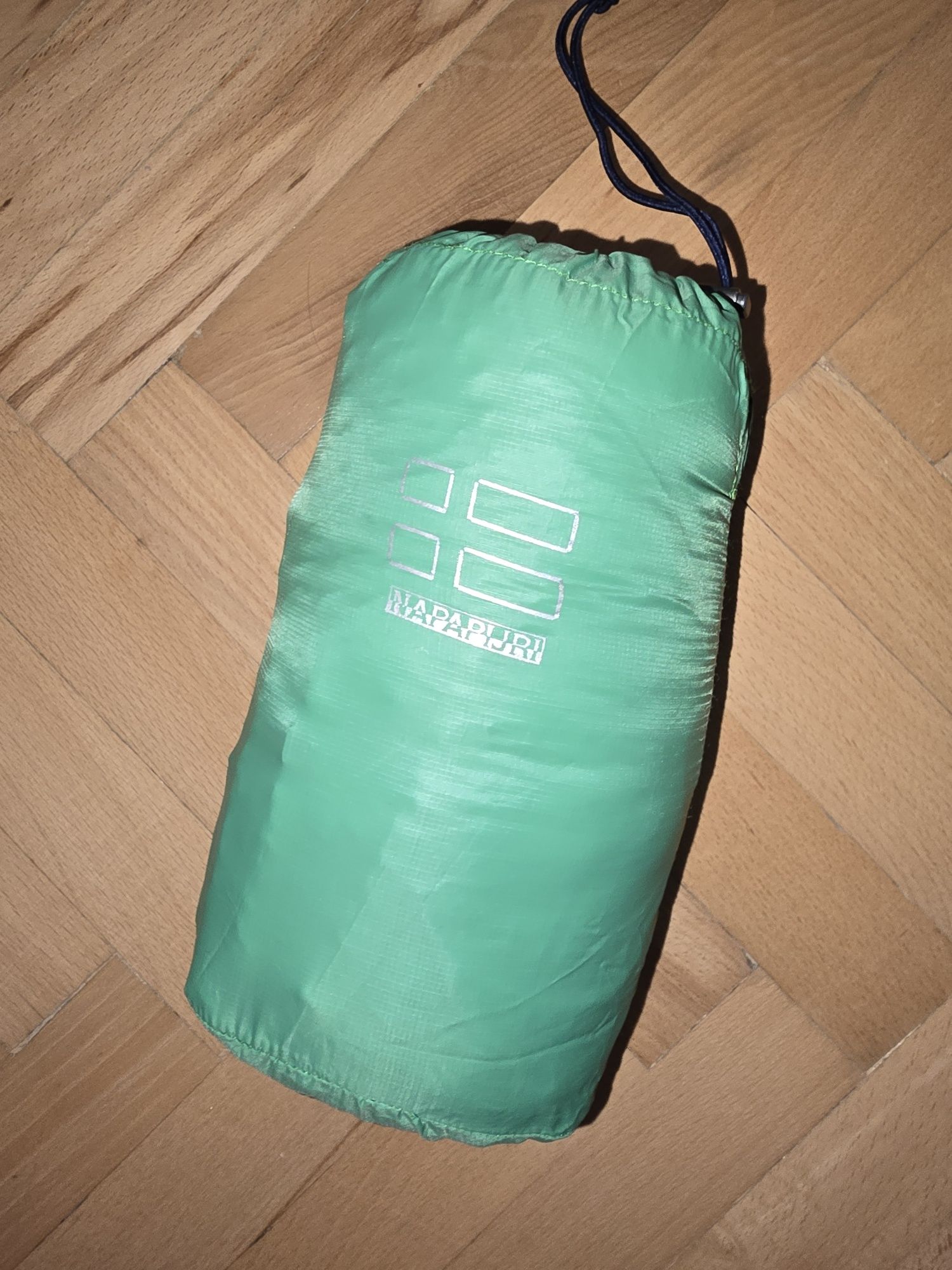 Дамски елек NAPAPIJRI