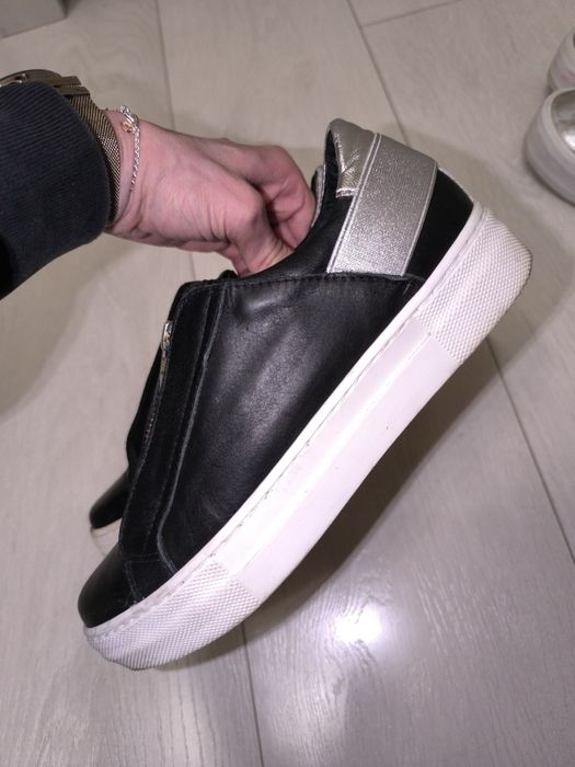 Dess естествена кожа кецове с ципове