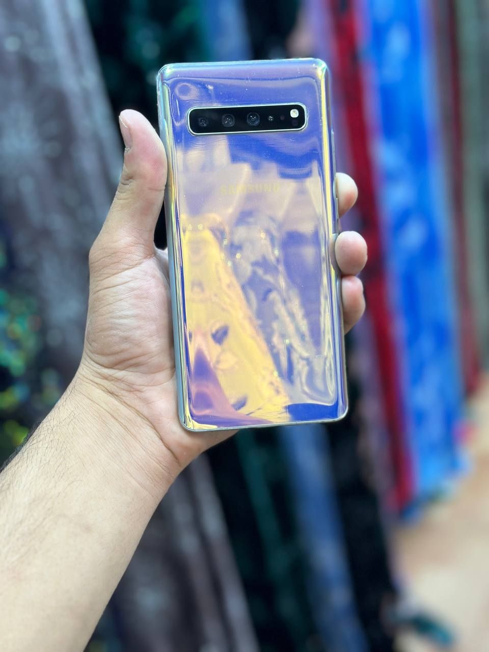 Galaxy S10 5G . 8/256gb