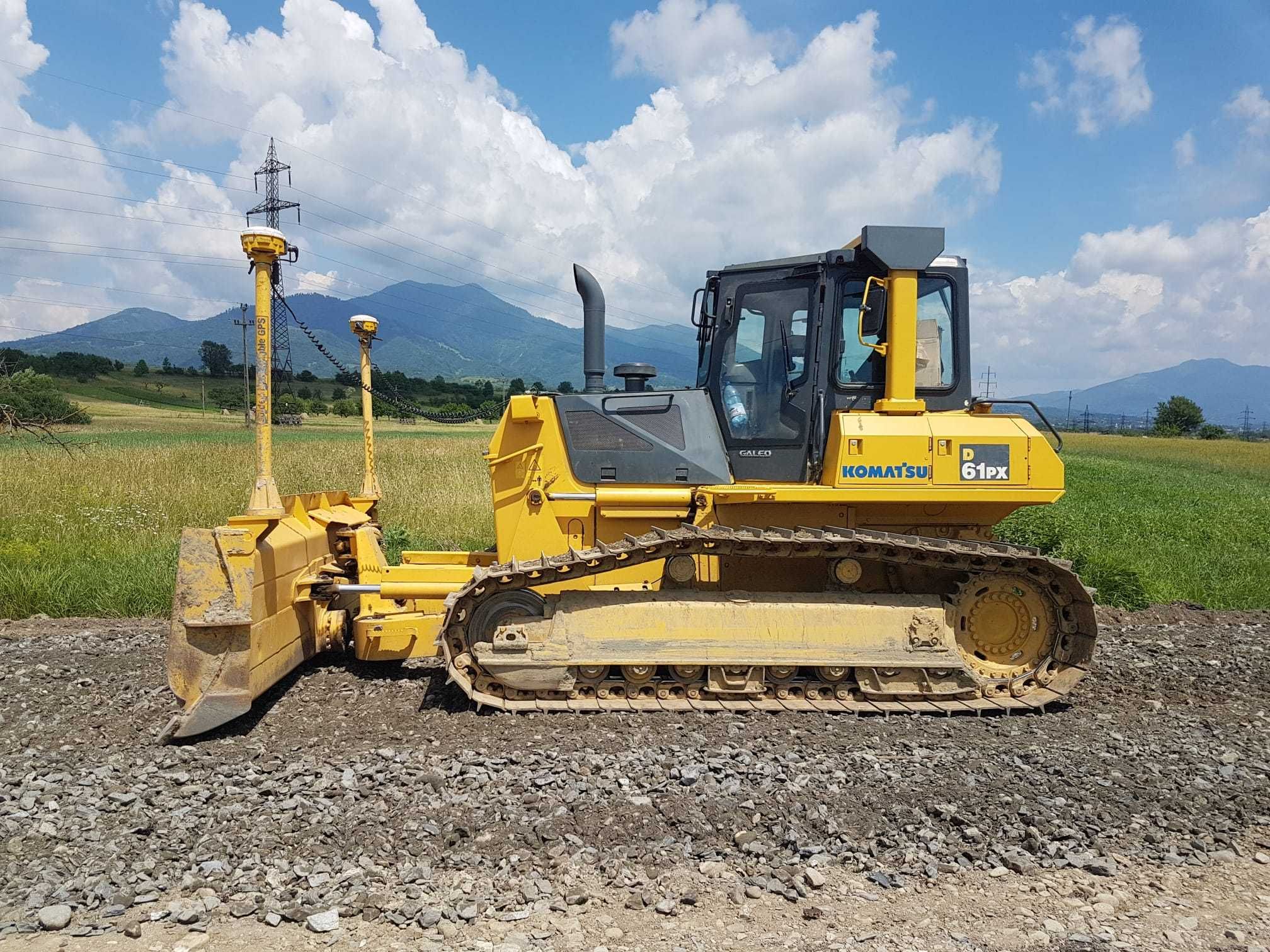 Buldozer Komatsu D61PX