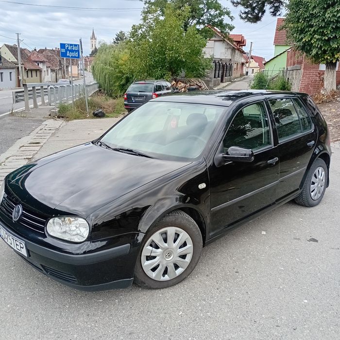 Golf 4.14 16 v benzină  acte valabile ITP asigurare rovinietă fiscal