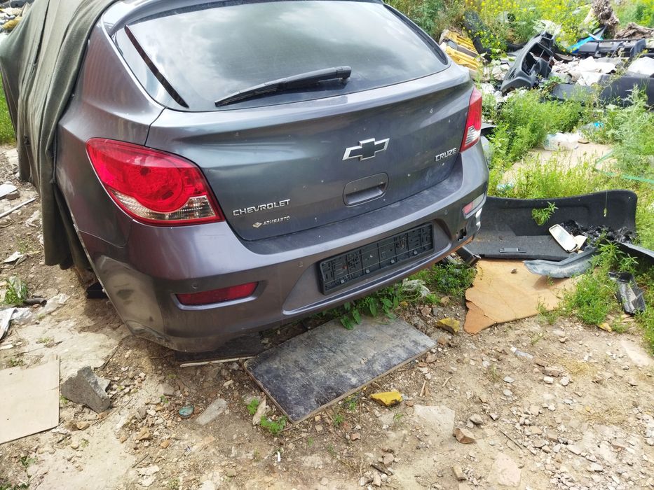 Продам запчасти на Шевроле Круз