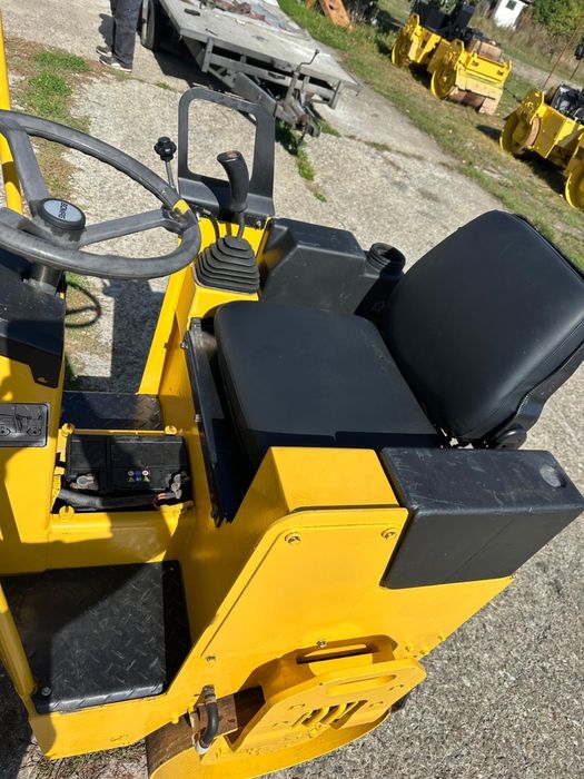 Vand / Inchiriez Cilindru Compactor BOMAG BW 90 - AD2