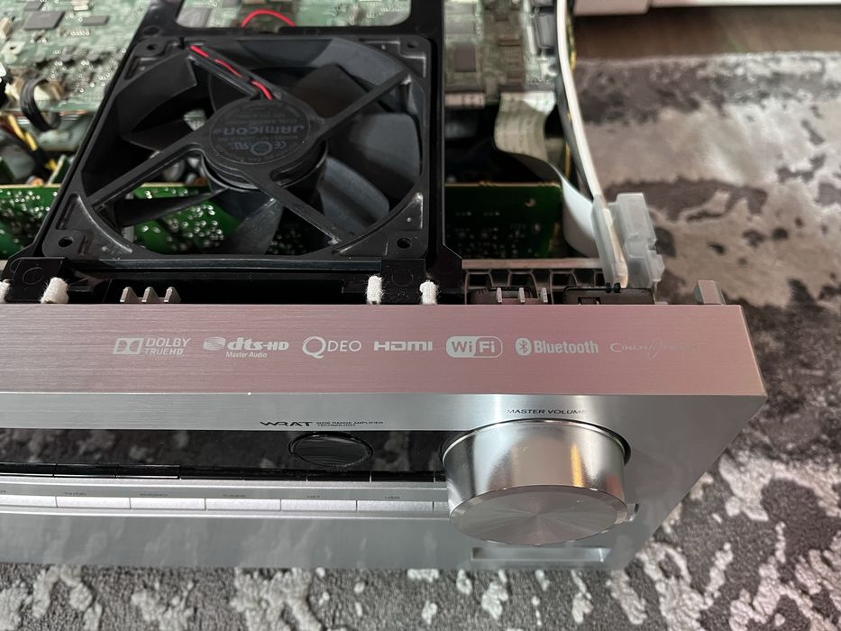 Onkyo TX-NR636 Много запазен!