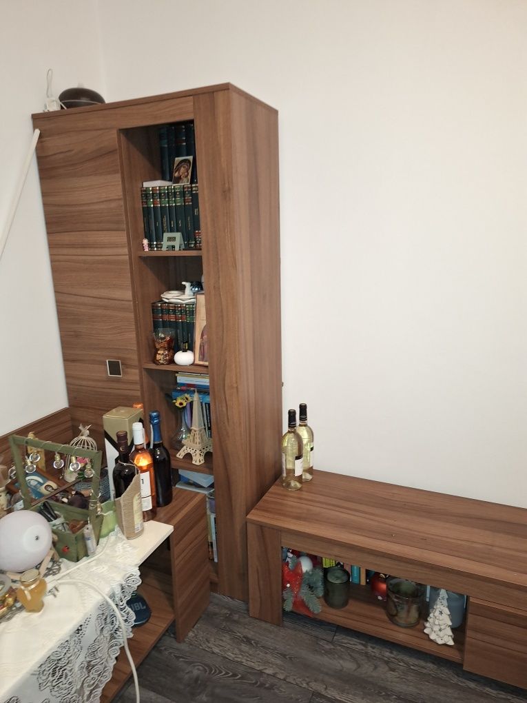 Vând mobila sufragerie