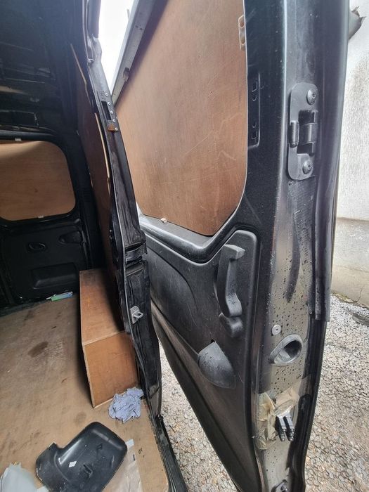 Usa Stanga Spate Opel Vivaro B 2014 - 2018 5 Usi Midnight black L298 (1272) LATERAL