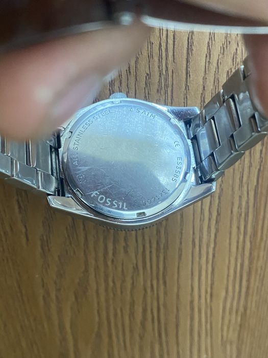 Продам часы FOSSIL