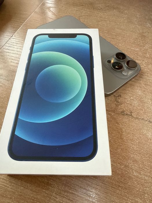 iPhone 12 на 64гб