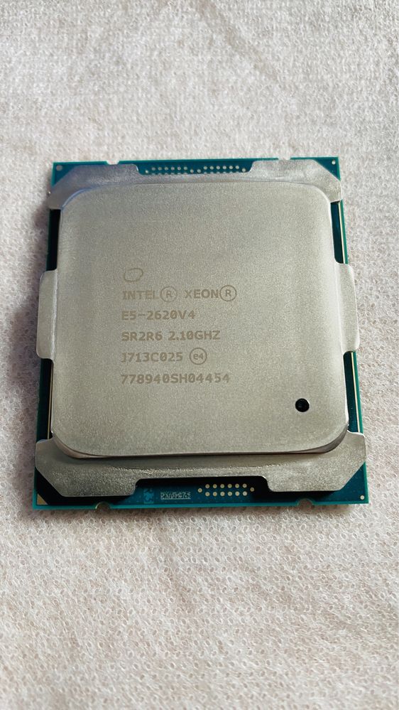 Procesor Intel Xeon E5-2620v4 | 2,10Ghz-3Ghz | Server