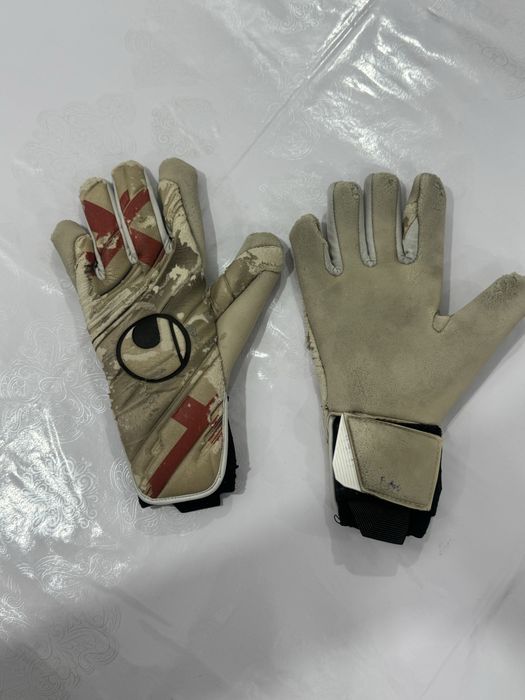 Вратарские перчатки Uhlsport