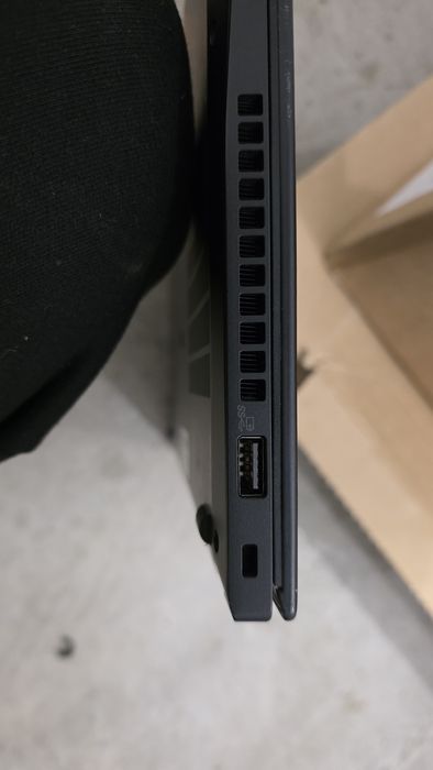 Lenovo ThinkPad T14s Carbon