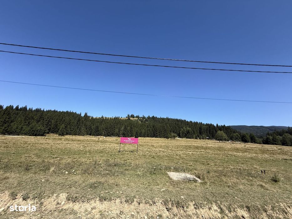 SUPER OCAZIE  - Teren intravilan, COMANDAU-PUZ case de vacanta.